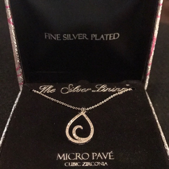 Silver pendant necklace - Picture 3 of 3